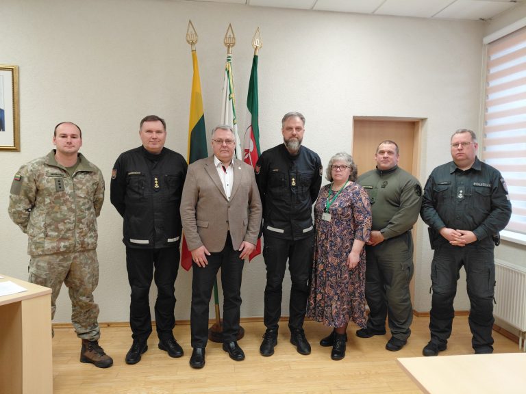 Visi susitikę žmonės