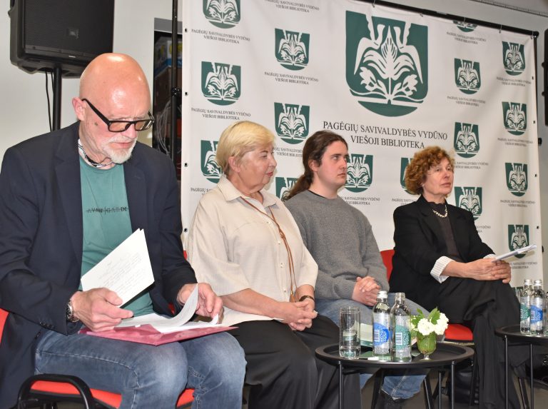 Poezijos pavasaris poetai ruošiasi