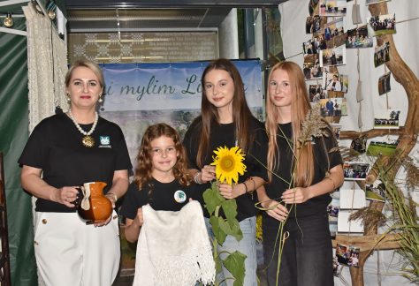 mergaitės