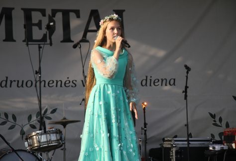 dainininkė